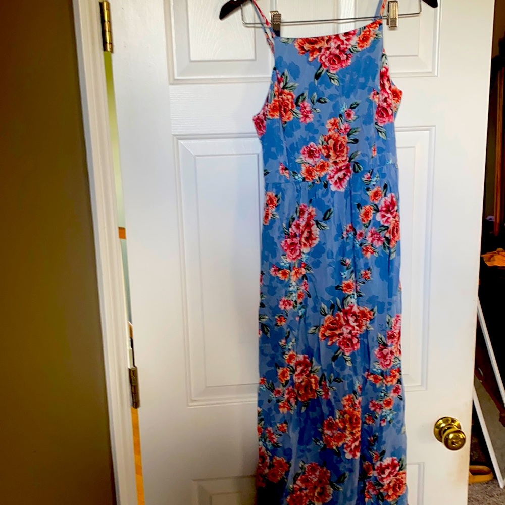 Size small maxi dress